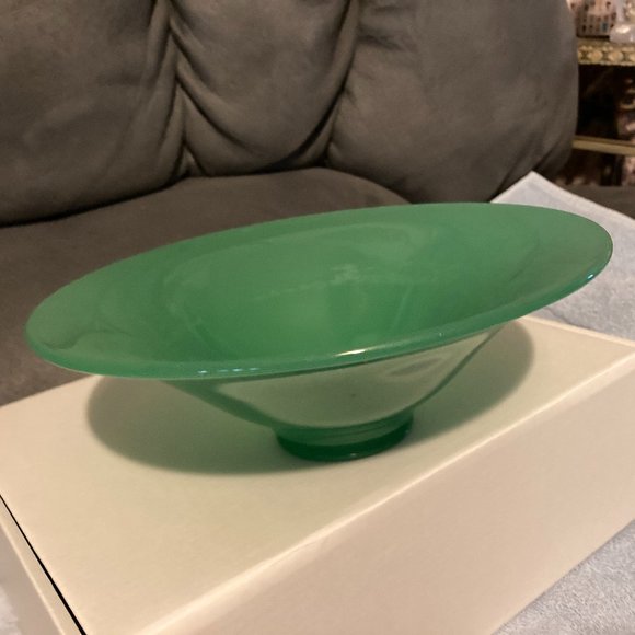 1930's Jadeite Green Art Glass Console Bowl-Stevens & Williams-9.5"W-3.25" H-EUC - Picture 7 of 8